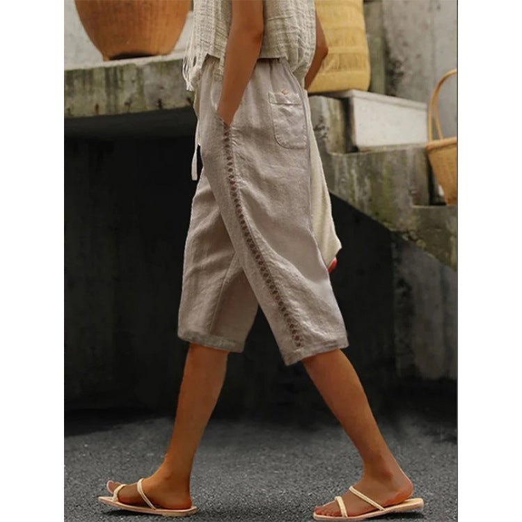 Women's capri-length summer pants with lace details