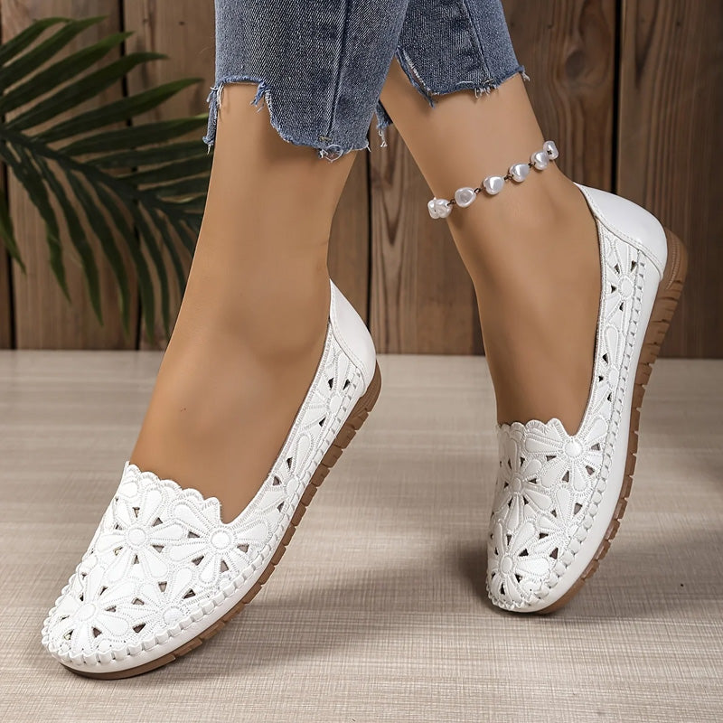 🔥 Last day of the sale: 50% off — Comfortable, lightweight, and stylish orthopedic shoes for women, with an open design.