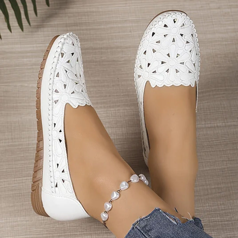 🔥 Last day of the sale: 50% off — Comfortable, lightweight, and stylish orthopedic shoes for women, with an open design.